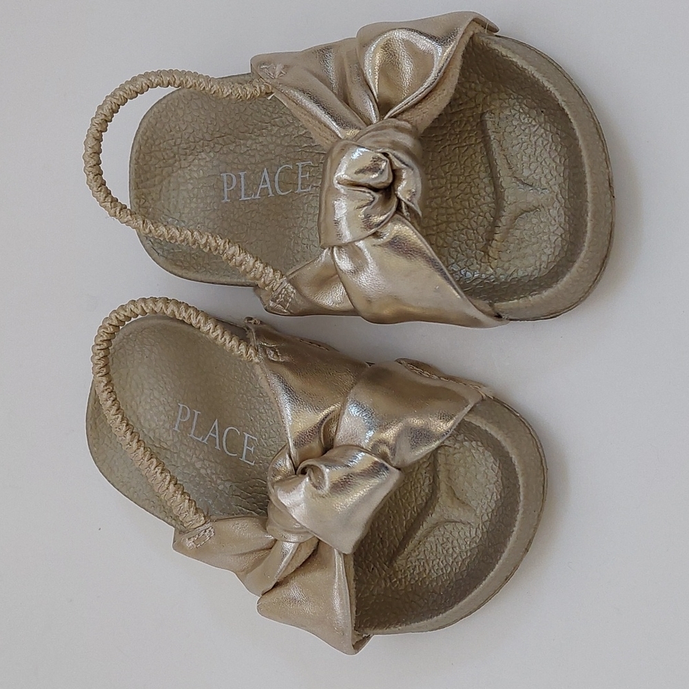 🦋THE CHILDREN'S PLACE Sandals NWOT